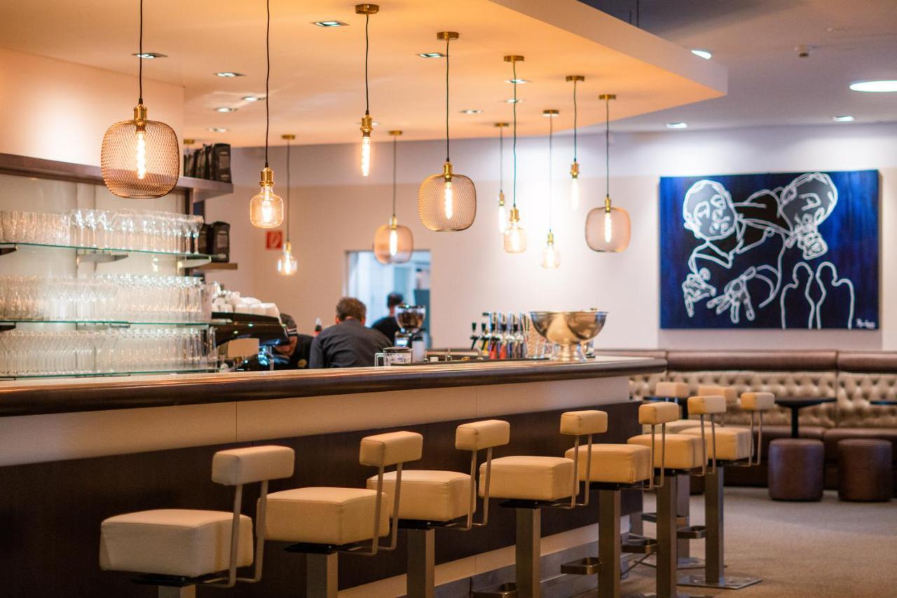 Neufeldersee Hotel & Restaurant Neufeld an der Leitha エクステリア 写真